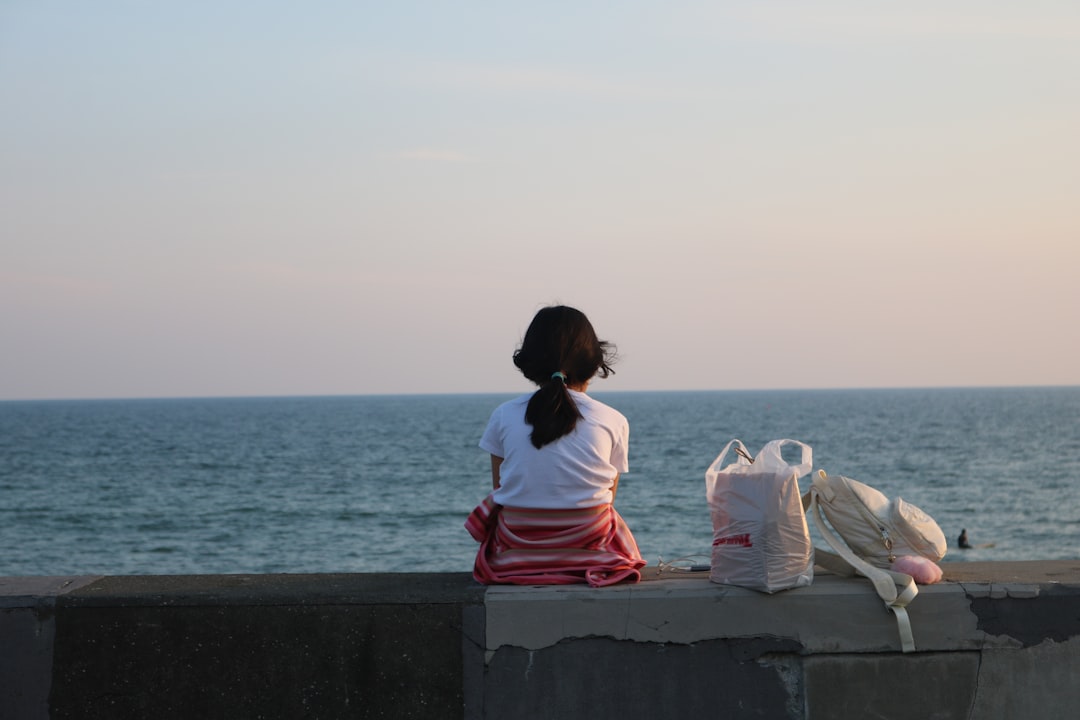 なぜ妻は不倫相手に「感謝」したのか？占いが解き明かす背景