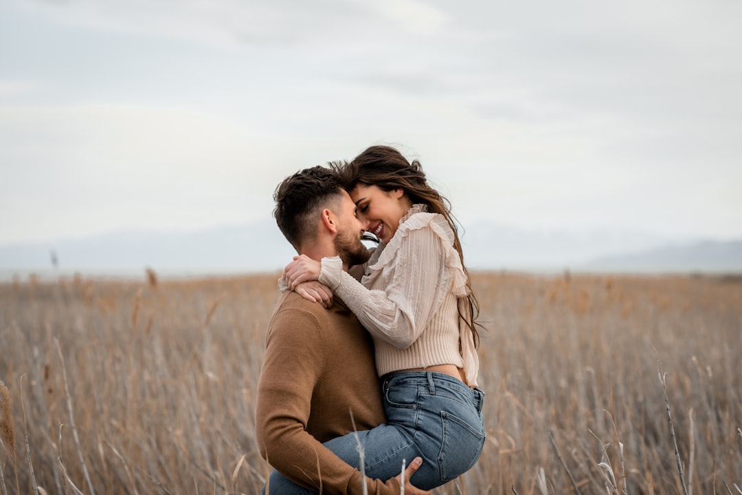 MBTIタイプ別・「感情優先で破壊的な恋愛をしやすい」タイプの特徴